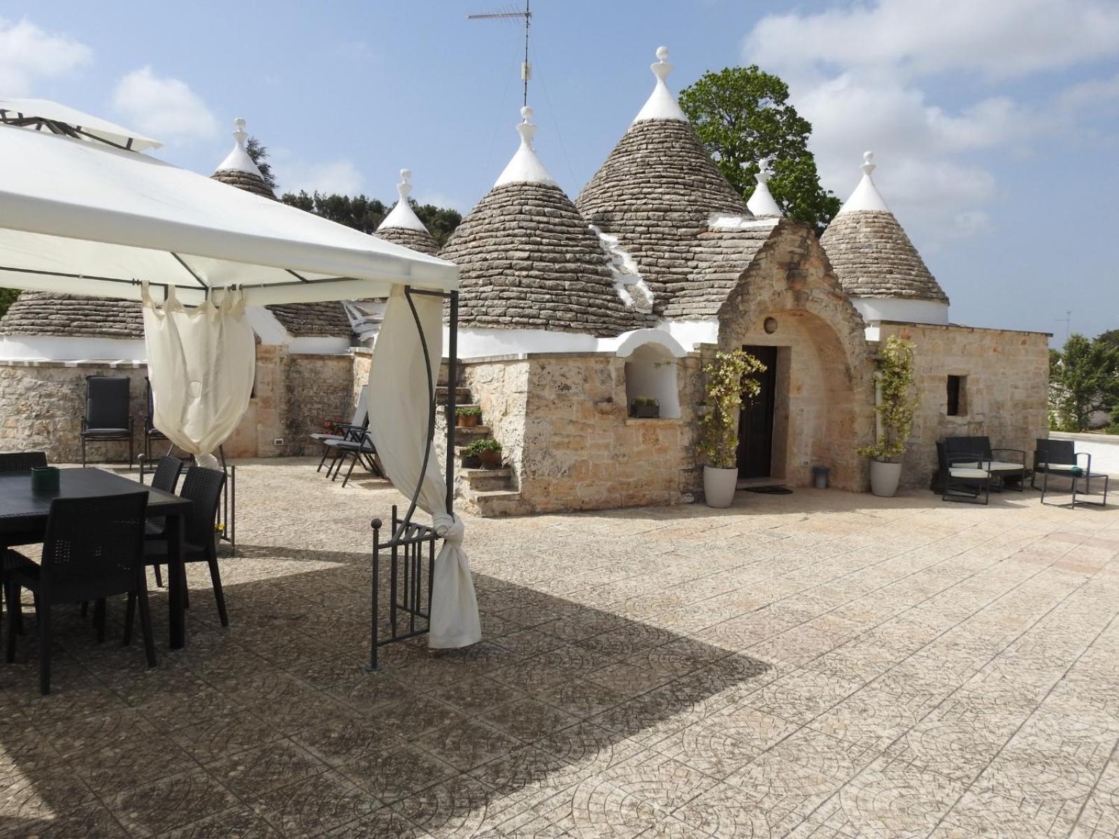 Trulli Del Sole Villa Martina Franca Exterior foto